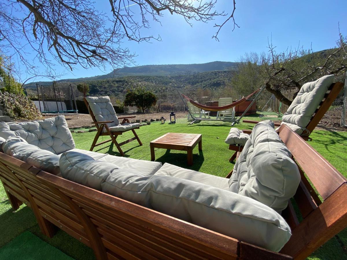 La Huerta Del Castillo Con Su Caz De Agua - Enjoy Life & Relax Castillo de Locubín Εξωτερικό φωτογραφία