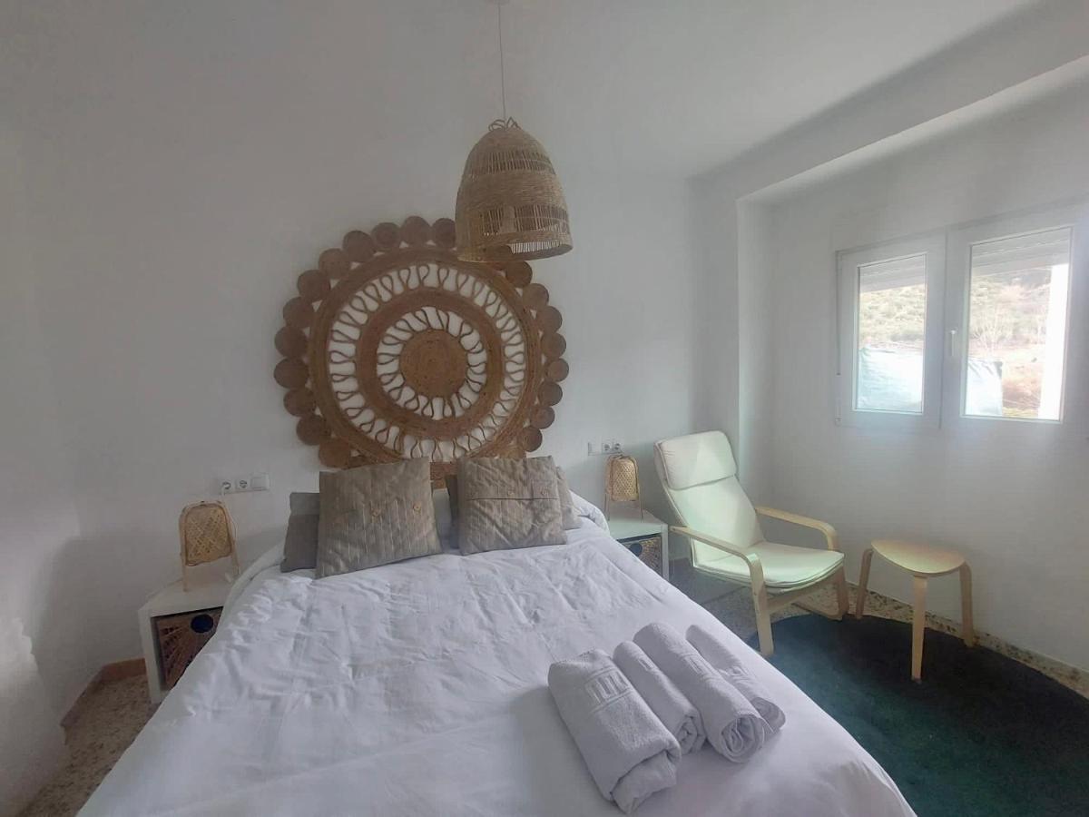 La Huerta Del Castillo Con Su Caz De Agua - Enjoy Life & Relax Castillo de Locubín Εξωτερικό φωτογραφία